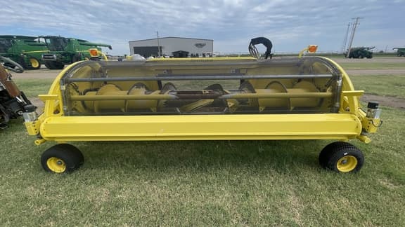 Image of John Deere 649 equipment image 2