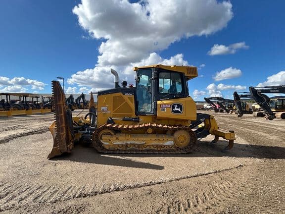 Image of John Deere 650K XLT equipment image 1