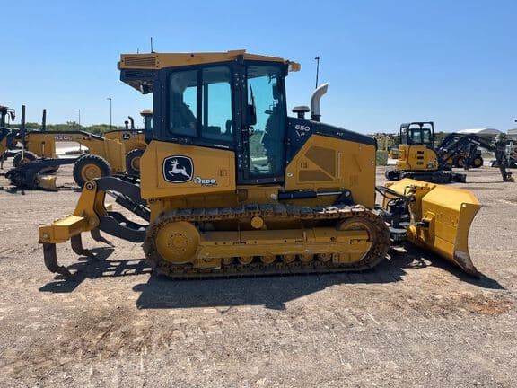 Image of John Deere 650P equipment image 3