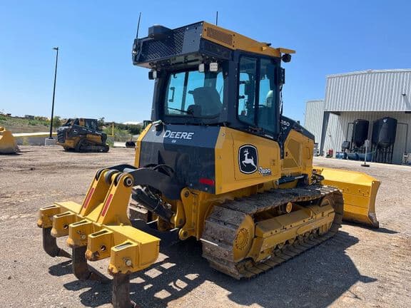 Image of John Deere 650P equipment image 4