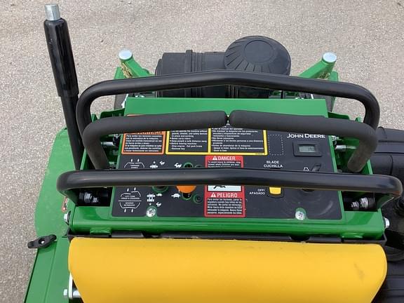 Image of John Deere 652M equipment image 2