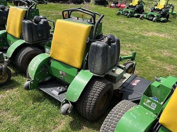 Image of John Deere 652R equipment image 2