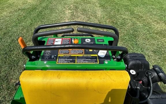Image of John Deere 652R equipment image 3