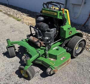 2023 John Deere 652R Image