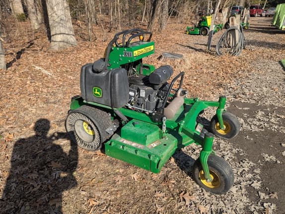 Image of John Deere 652R equipment image 1