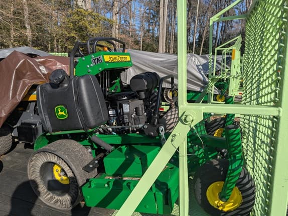 Image of John Deere 652R equipment image 1