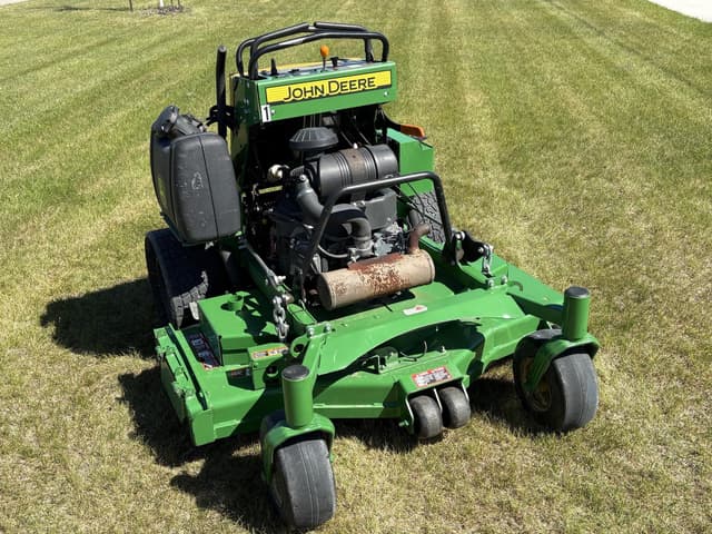 Image of John Deere 652R equipment image 2