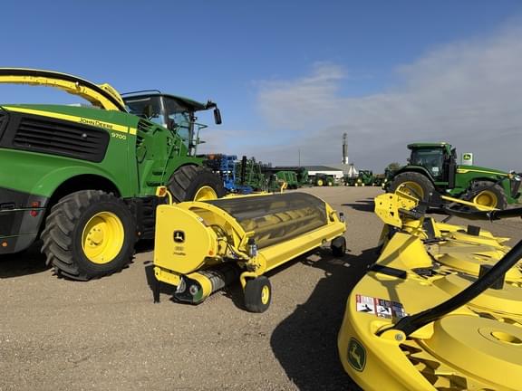 Image of John Deere 659 equipment image 1