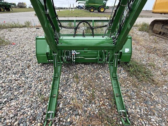 Image of John Deere 660R equipment image 4