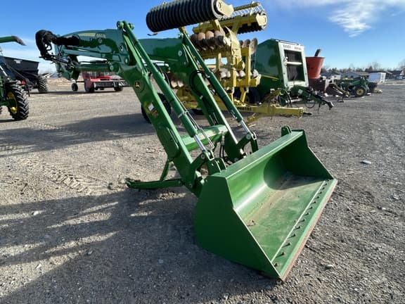 Image of John Deere 660R equipment image 1