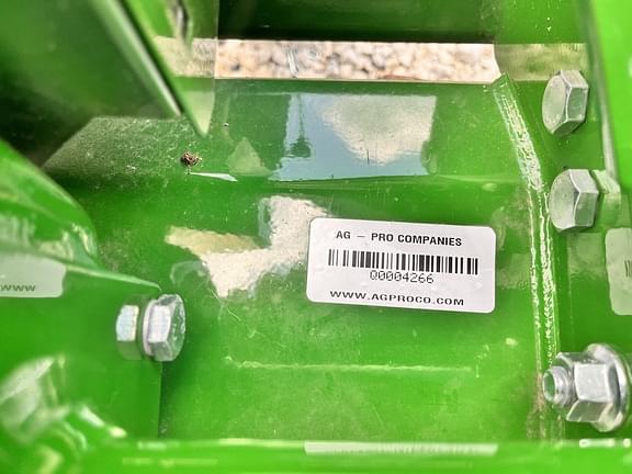 Image of John Deere 665 equipment image 3