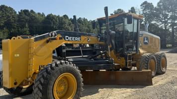 Main image John Deere 670G