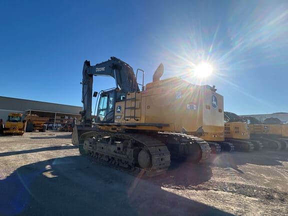 Image of John Deere 670P equipment image 2
