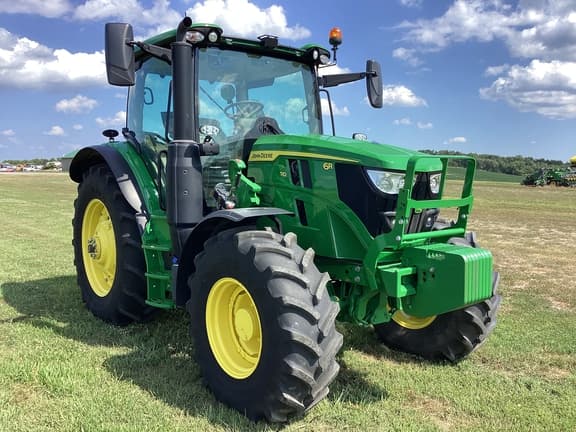 Image of John Deere 6R 110 equipment image 2