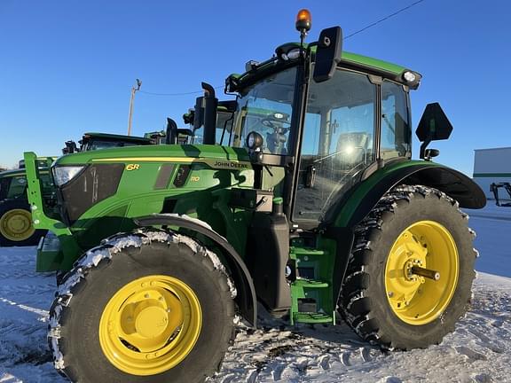 Image of John Deere 6R 110 equipment image 2