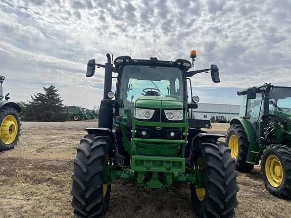 Image of John Deere 6R 110 equipment image 1