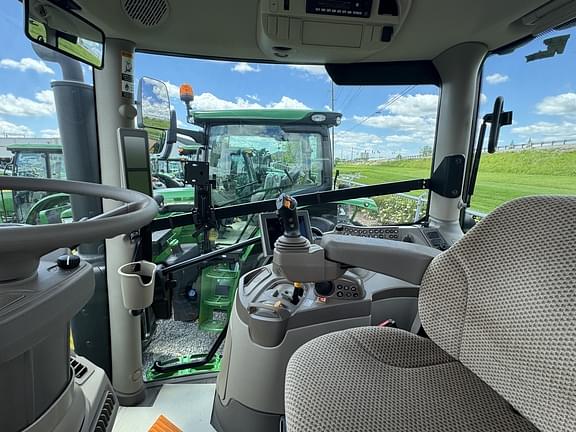 Image of John Deere 6R 120 equipment image 1