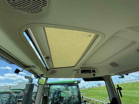 Image of John Deere 6R 120 equipment image 4