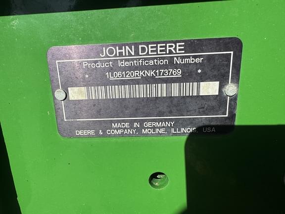 Image of John Deere 6R 120 equipment image 2