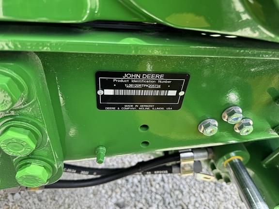 Image of John Deere 6R 120 equipment image 2
