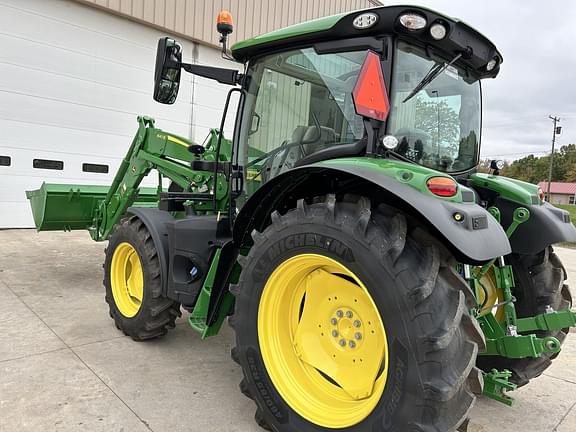 Image of John Deere 6120R equipment image 4