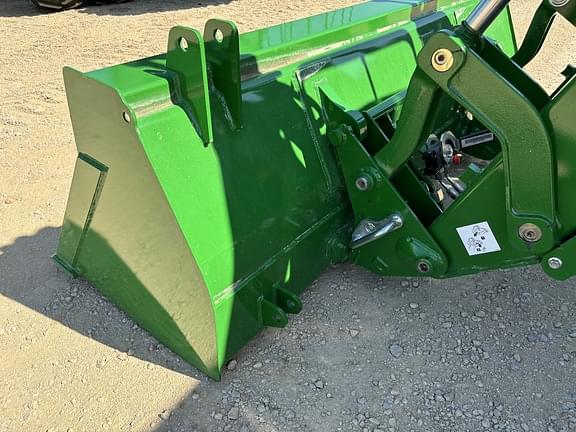 Image of John Deere 6R 130 equipment image 2