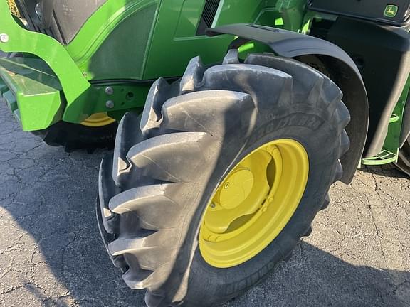 Image of John Deere 6R 130 equipment image 3