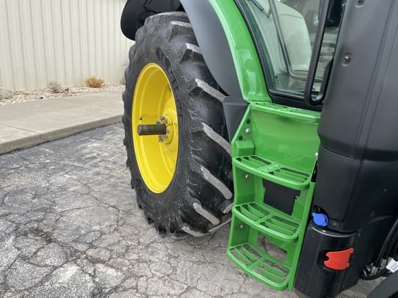 Image of John Deere 6R 130 equipment image 2