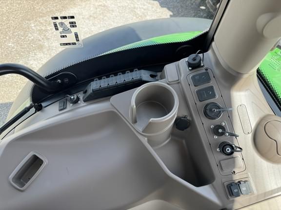 Image of John Deere 6R 130 equipment image 3