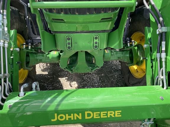 Image of John Deere 6R 140 equipment image 4