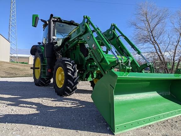 Image of John Deere 6R 140 equipment image 2