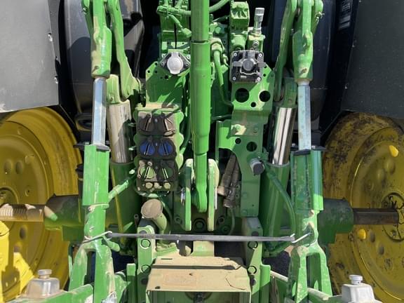 Image of John Deere 6R 140 equipment image 4