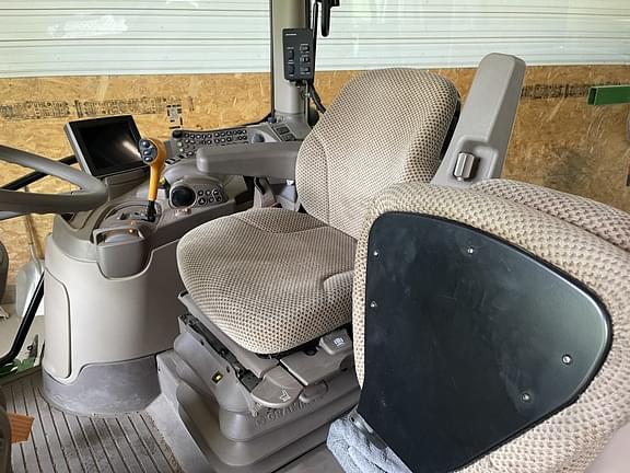 Image of John Deere 6R 140 equipment image 4