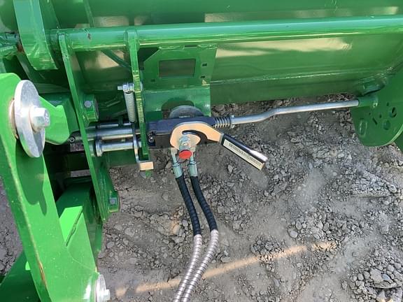 Image of John Deere 6R 145 equipment image 4
