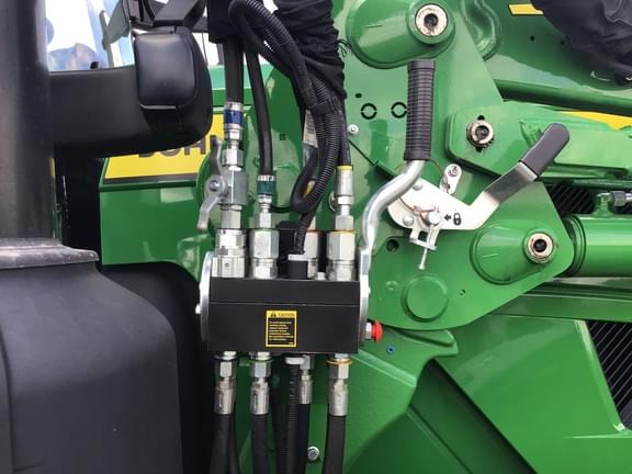 Image of John Deere 6R 145 equipment image 4