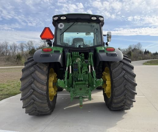 Image of John Deere 6R 145 equipment image 4