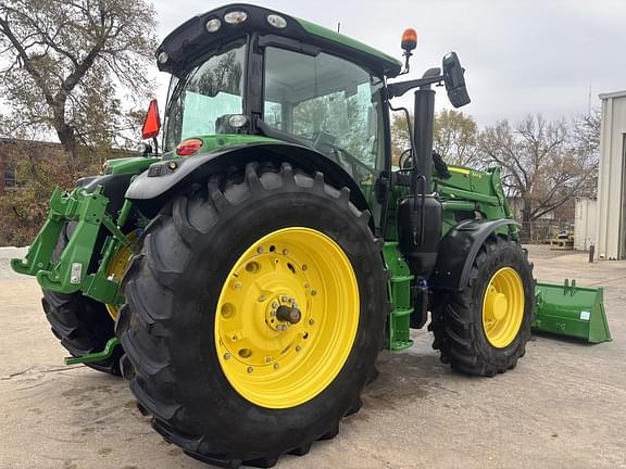 Image of John Deere 6R 145 equipment image 4