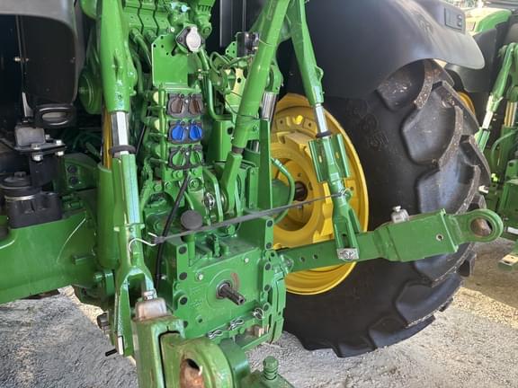 Image of John Deere 6R 145 equipment image 4