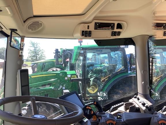 Image of John Deere 6R 145 equipment image 4