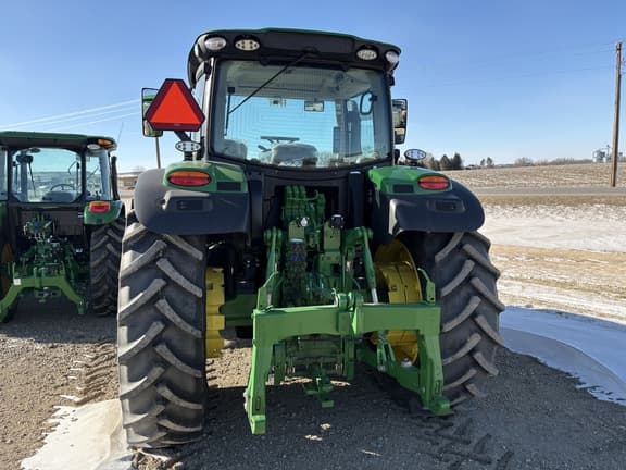 Image of John Deere 6R 145 equipment image 4