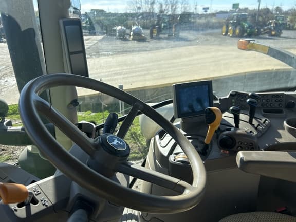 Image of John Deere 6R 145 equipment image 4