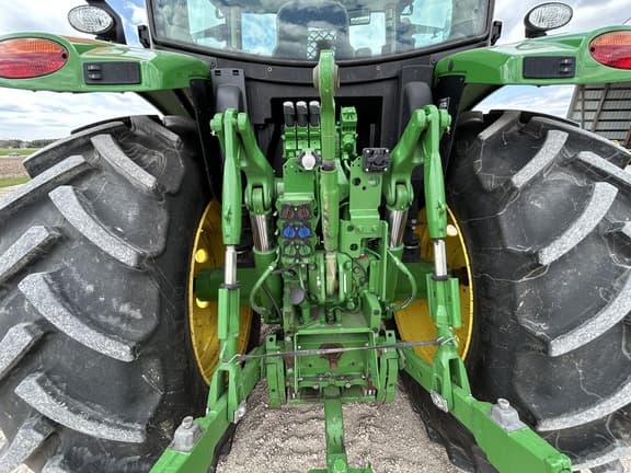 Image of John Deere 6R 145 equipment image 4