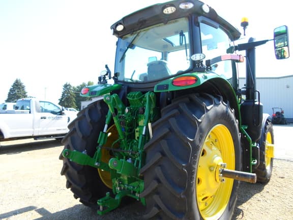 Image of John Deere 6R 155 equipment image 3