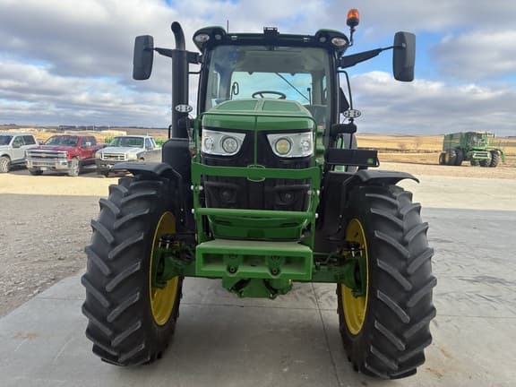 Image of John Deere 6R 155 equipment image 2