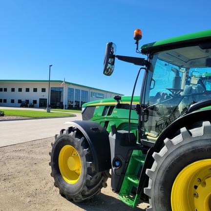 Image of John Deere 6R 155 equipment image 2