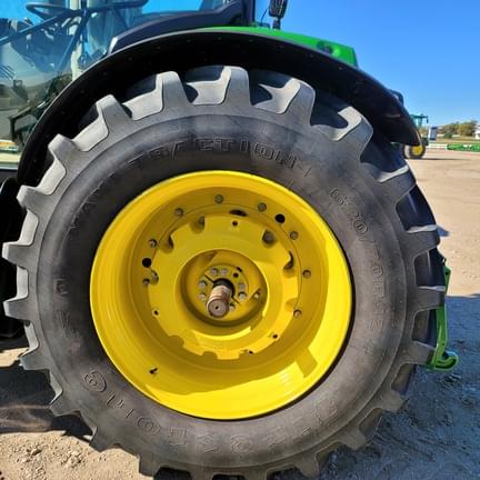 Image of John Deere 6R 155 equipment image 3