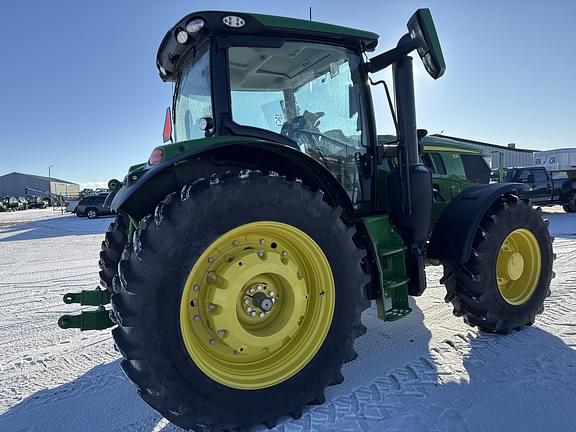 Image of John Deere 6R 155 equipment image 3