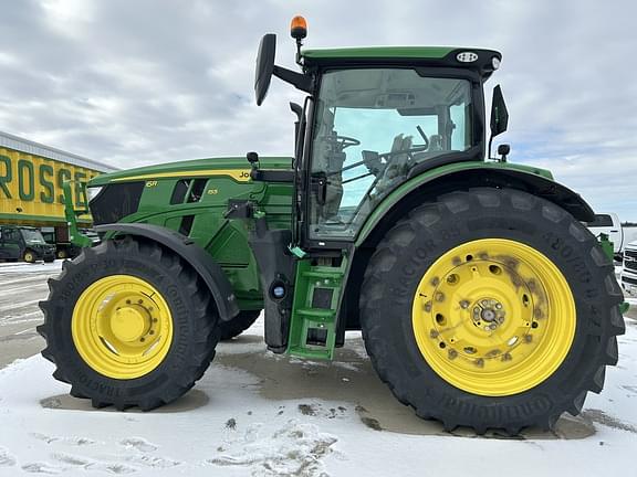 Image of John Deere 6R 155 equipment image 4