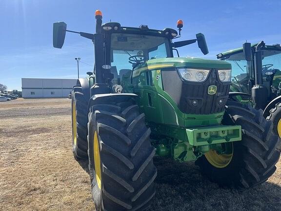 Image of John Deere 6R 155 equipment image 1