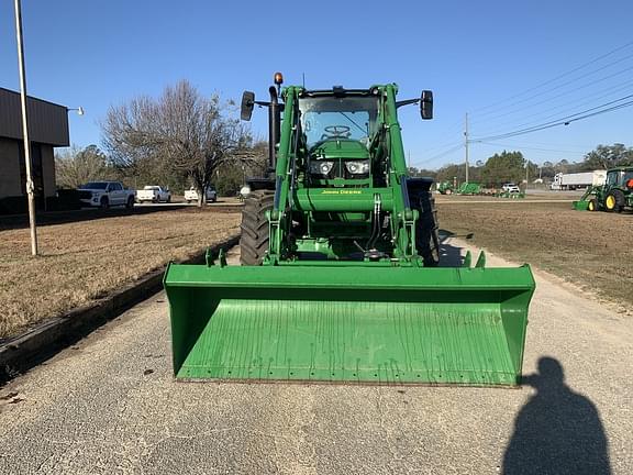 Image of John Deere 6R 155 equipment image 4